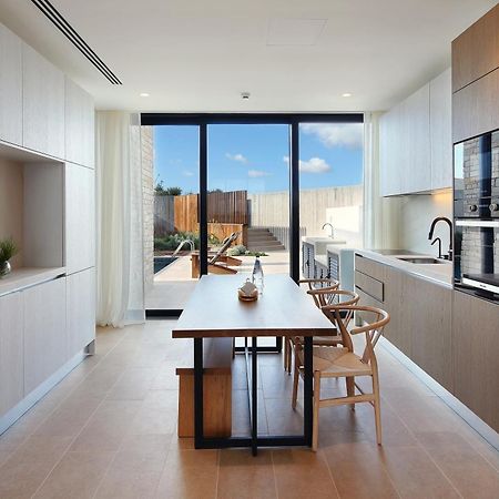 Minthis Resort Tsadha Exterior foto A kitchen in a typical apartment