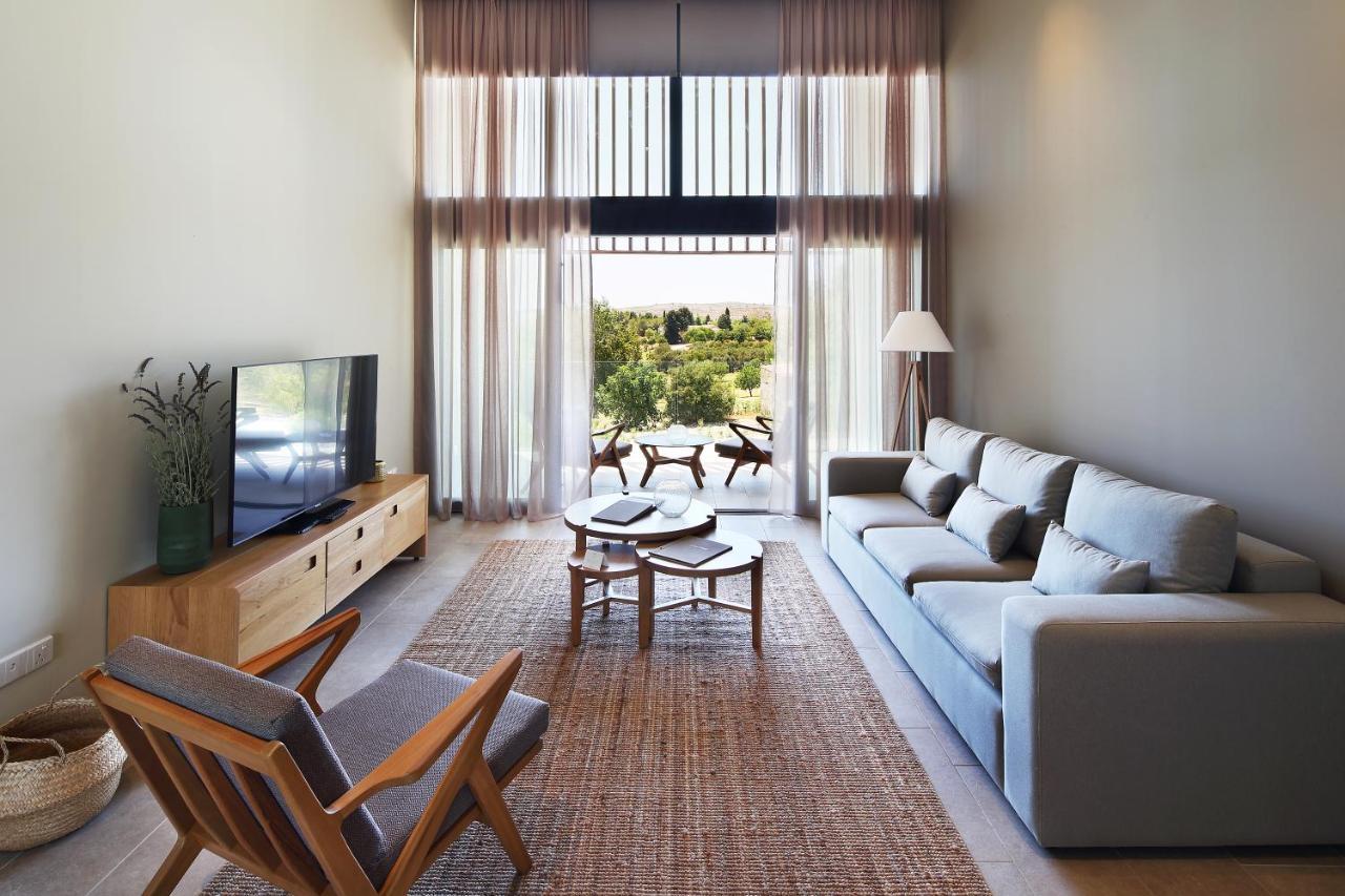 Minthis Resort Tsadha Exterior foto Living room