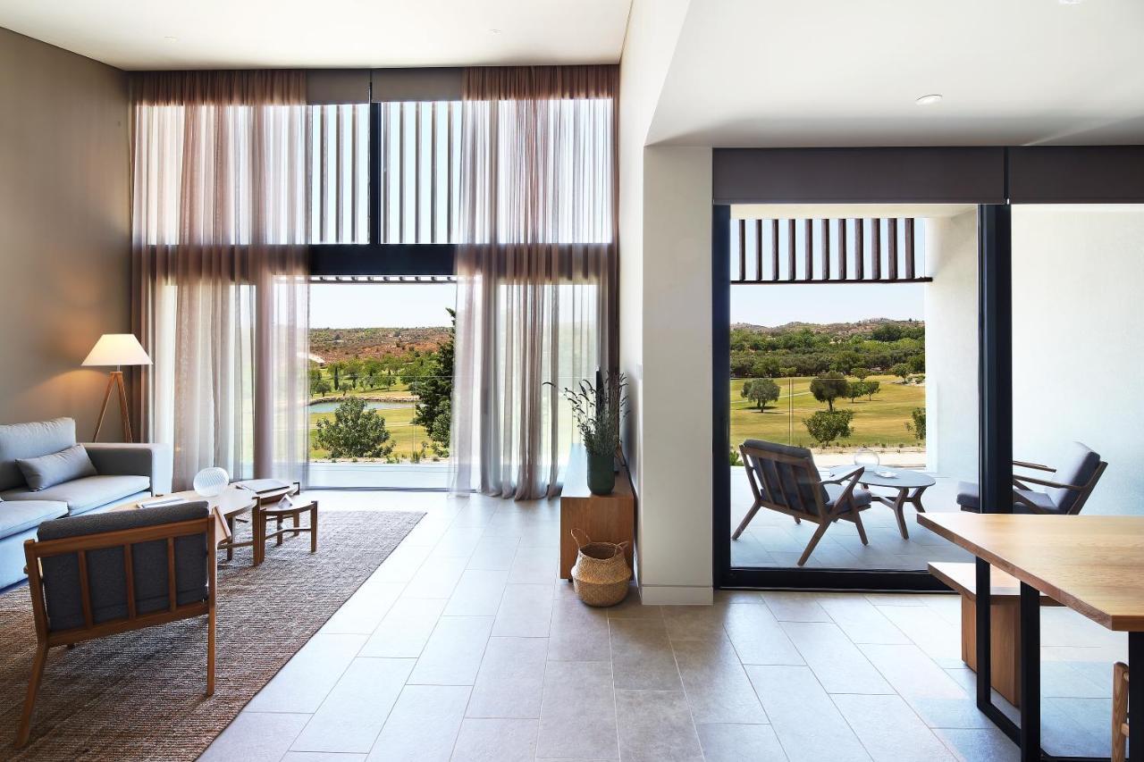 Minthis Resort Tsadha Exterior foto A suite at the Westin The Palm, Dubai