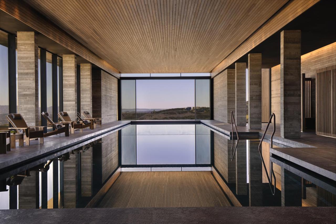 Minthis Resort Tsadha Exterior foto The spa at The Lodge at Blue Sky