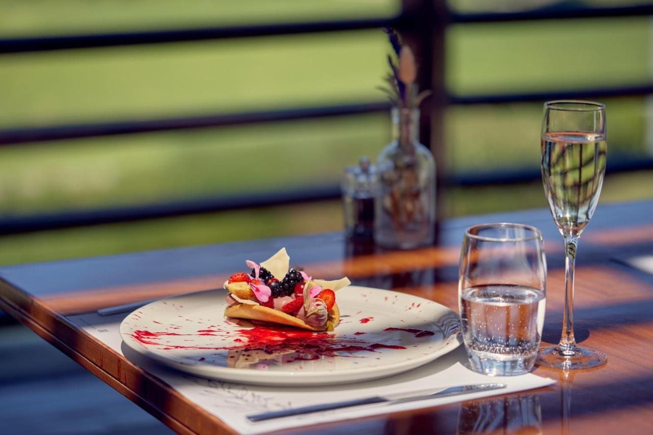 Minthis Resort Tsadha Exterior foto A dessert