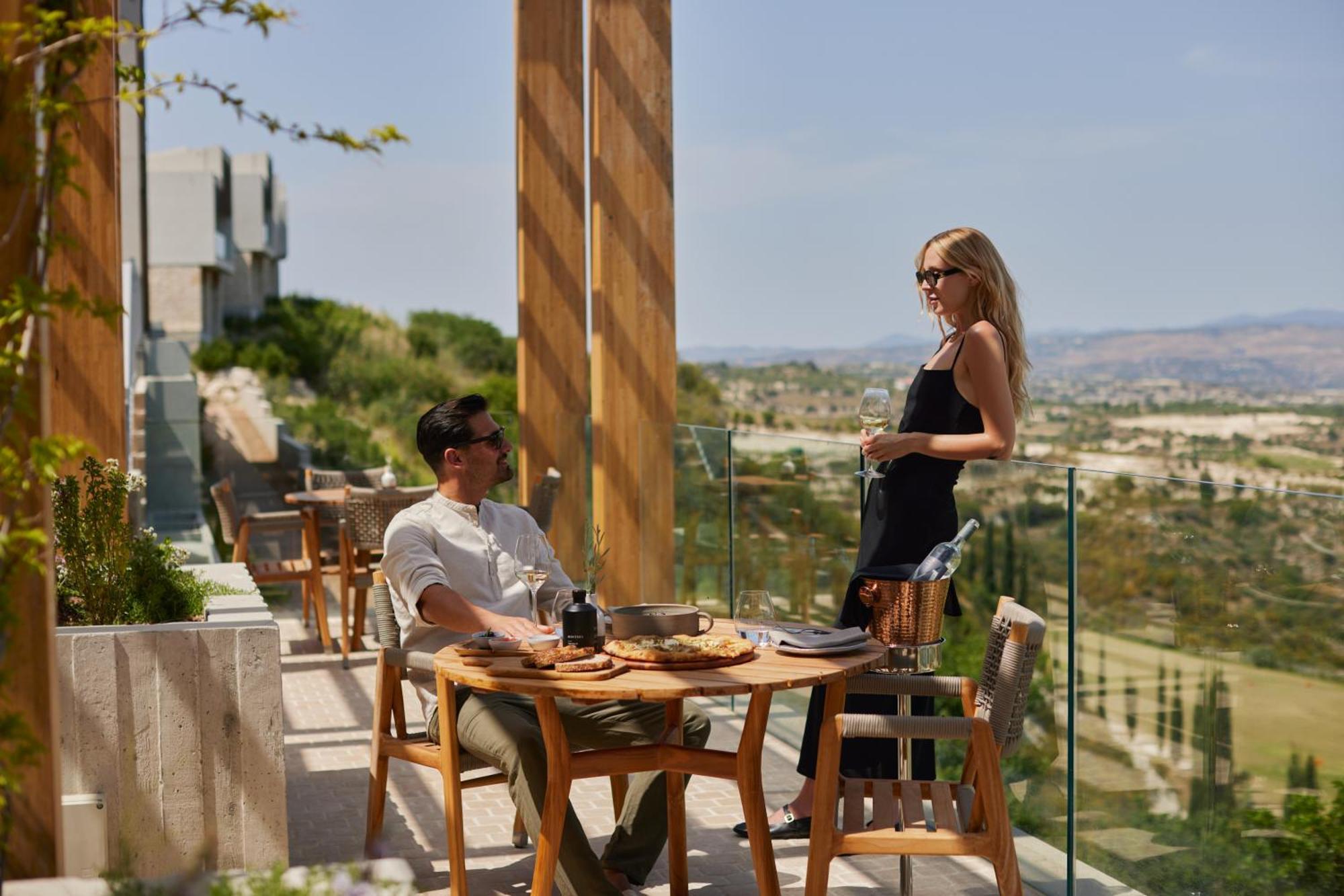Minthis Resort Tsadha Exterior foto The View